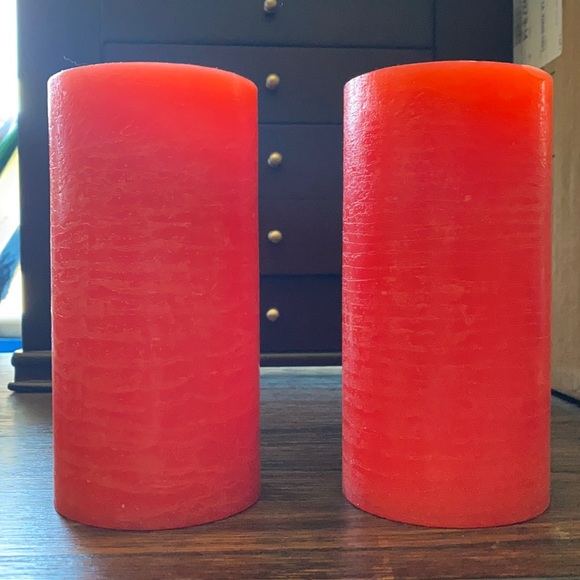 PartyLite red LED pillar set